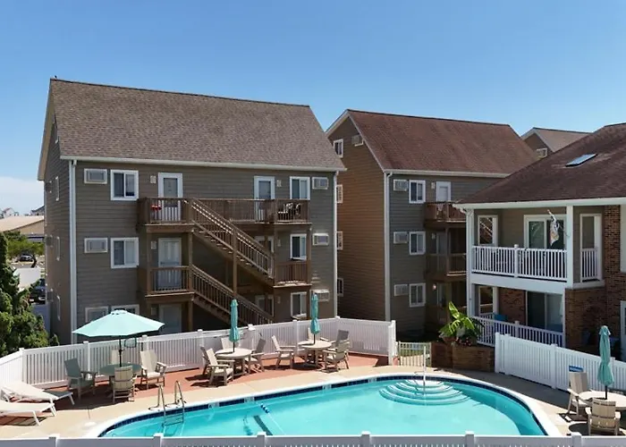 Renovated 1-bedroom With Pool, Bikes, & Access In North Ocean City, Md Apartment *